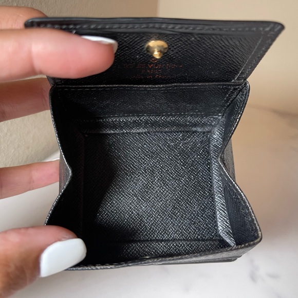 LOUIS VUITTON BLACK EPI PORTE-MONNAIE BOITE COIN BOX - Picture 10 of 13